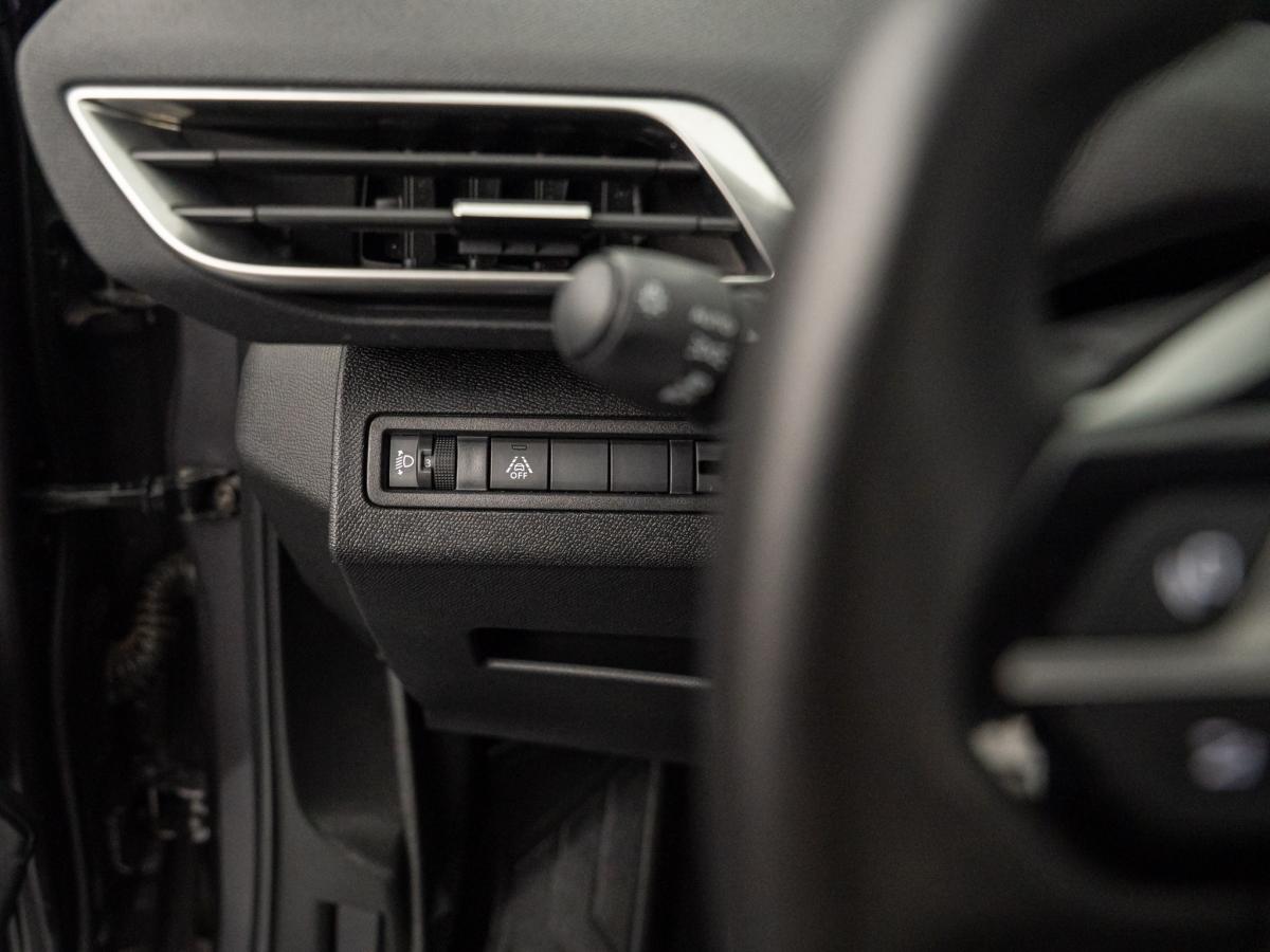 peugeot-5008-2022-diesel-1499cc