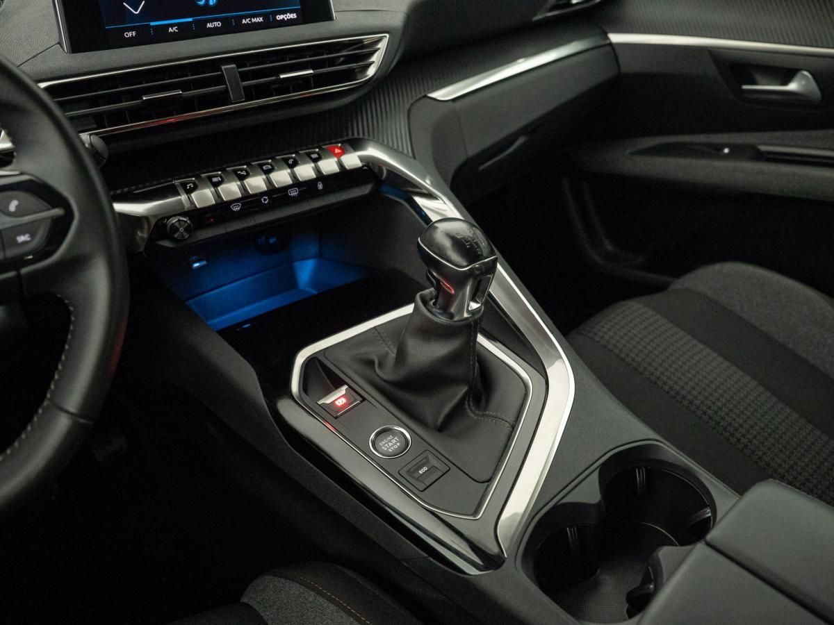 peugeot-5008-2022-diesel-1499cc