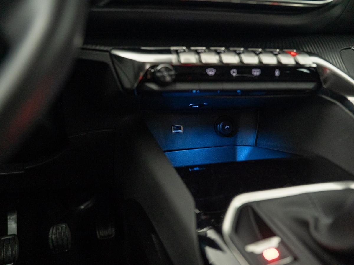 peugeot-5008-2022-diesel-1499cc