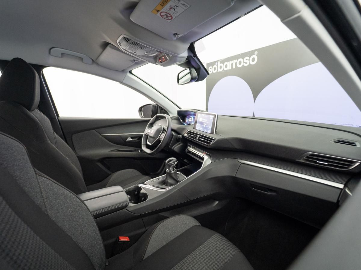 peugeot-5008-2022-diesel-1499cc