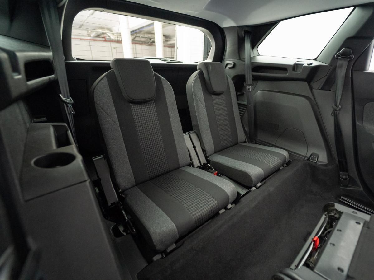 peugeot-5008-2022-diesel-1499cc