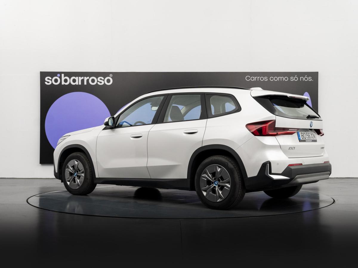 bmw-ix-2023-eletrico-500cc