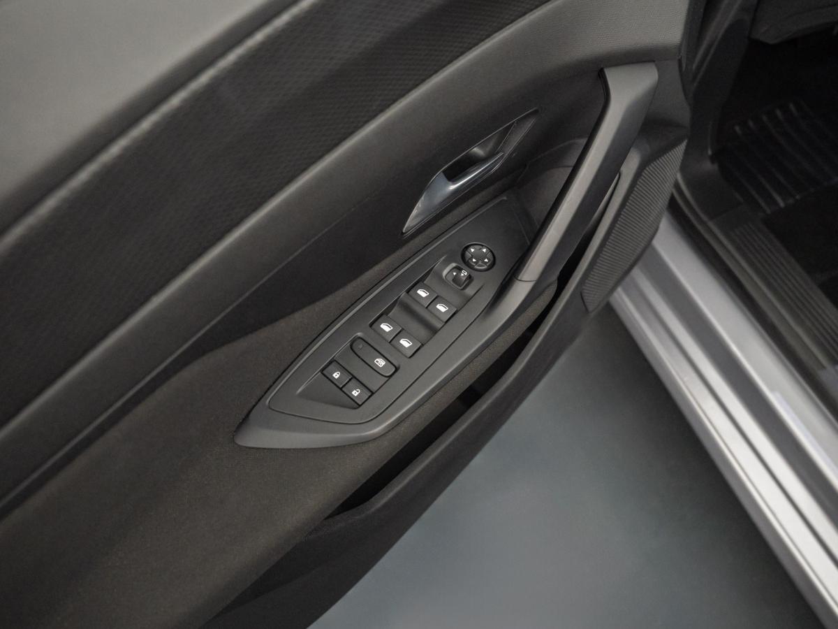 peugeot-308-sw-2025-diesel-1499cc