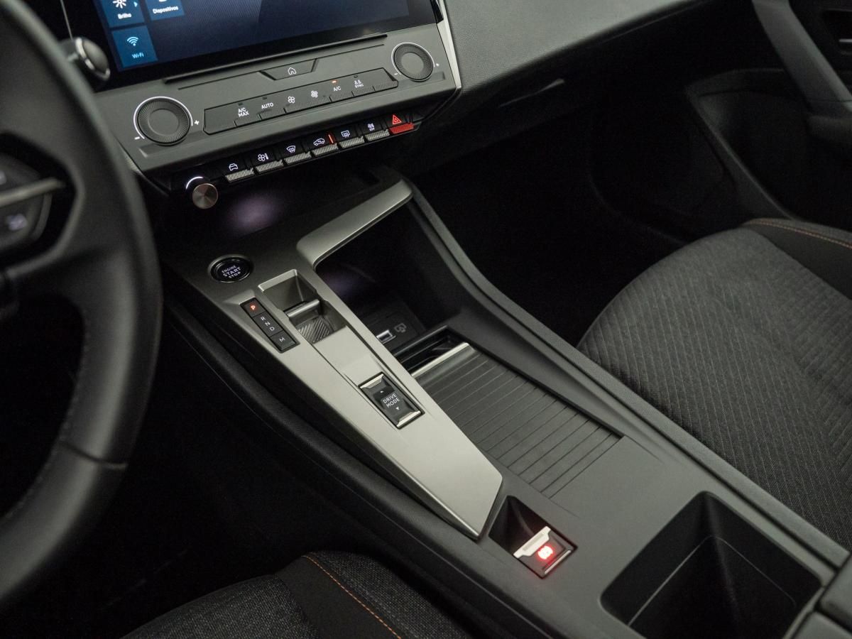 peugeot-308-sw-2025-diesel-1499cc