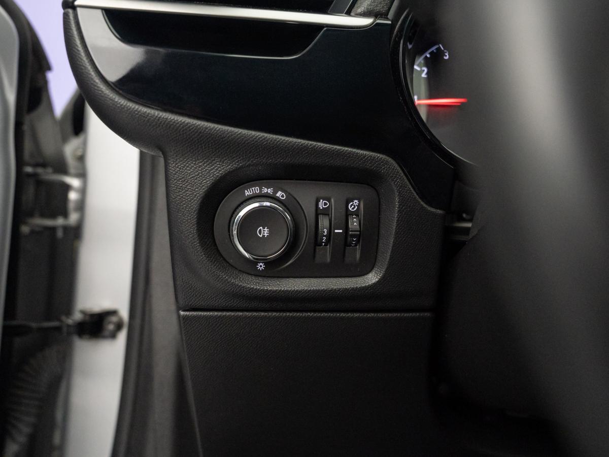 opel-corsa-2023-gasolina-1199cc