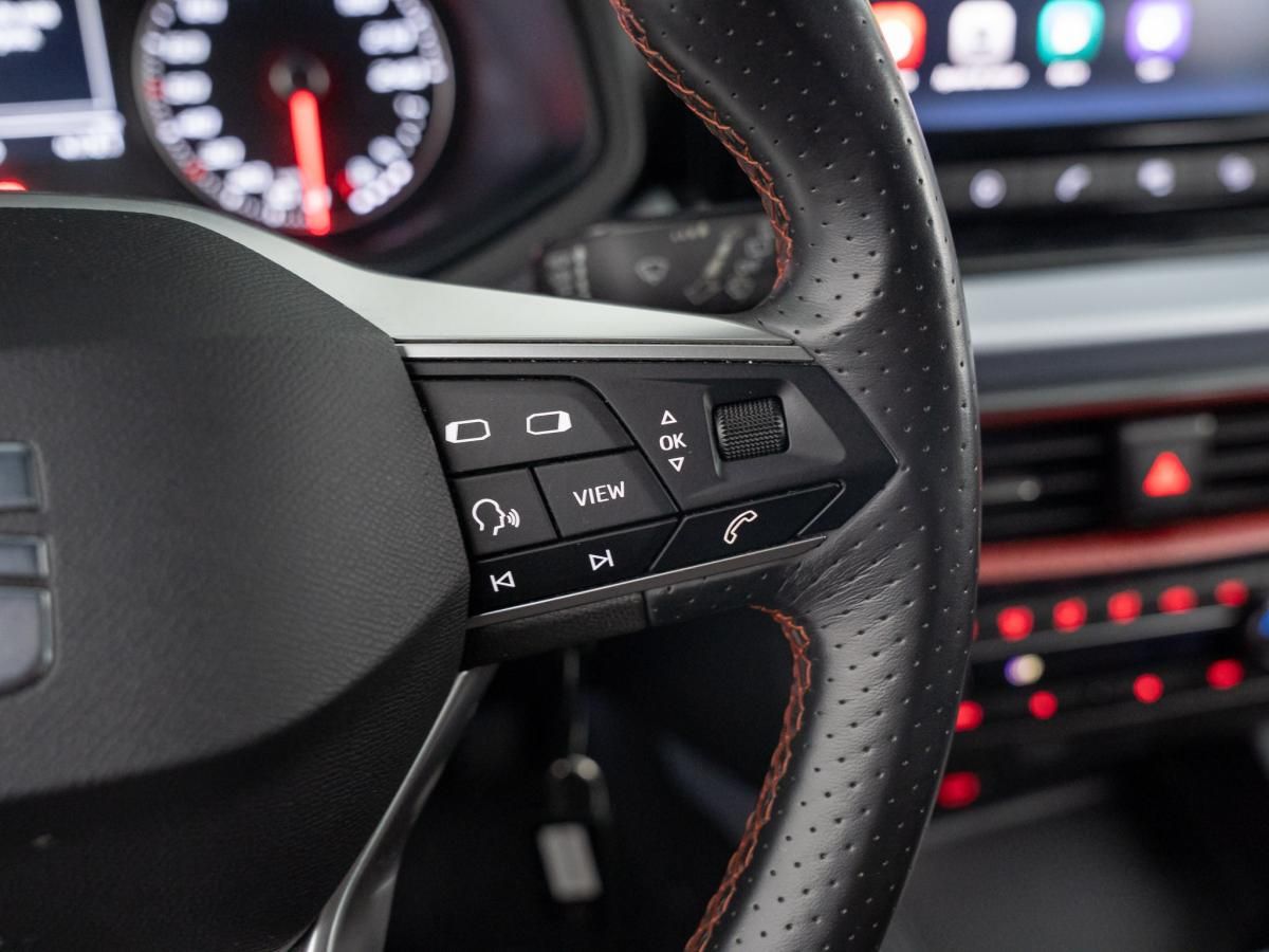 seat-arona-2023-gasolina-999cc