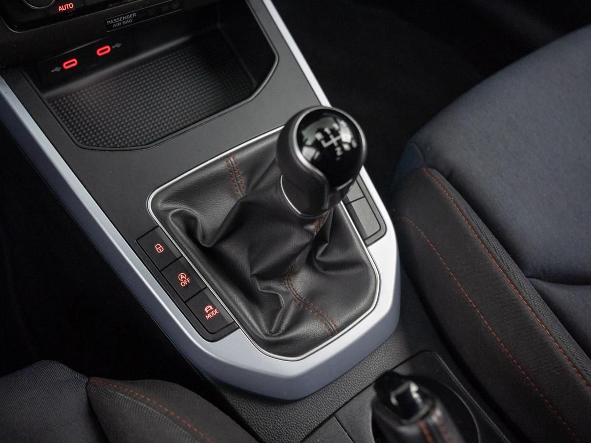 seat-arona-2023-gasolina-999cc