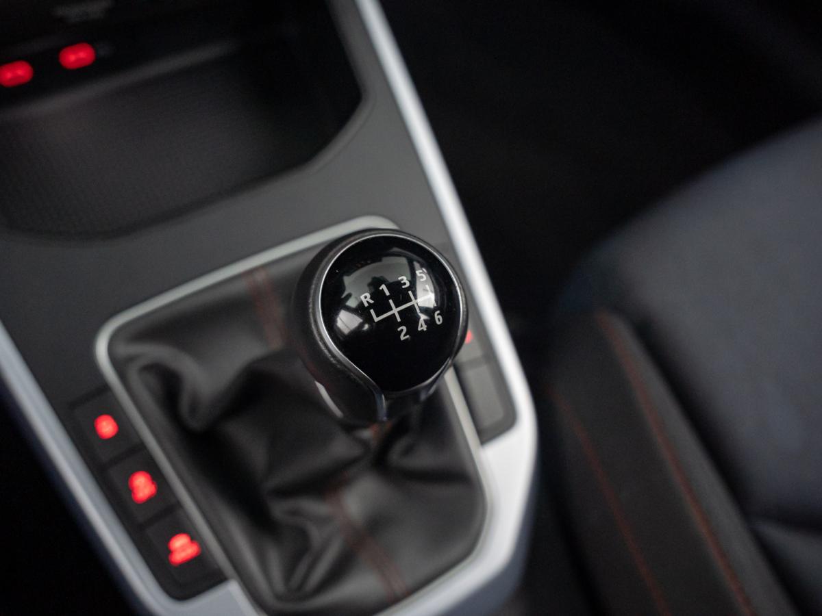 seat-arona-2023-gasolina-999cc