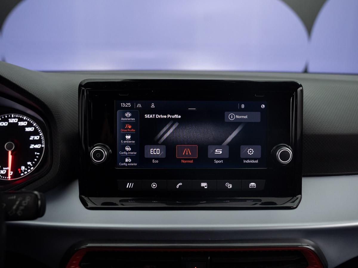 seat-arona-2023-gasolina-999cc
