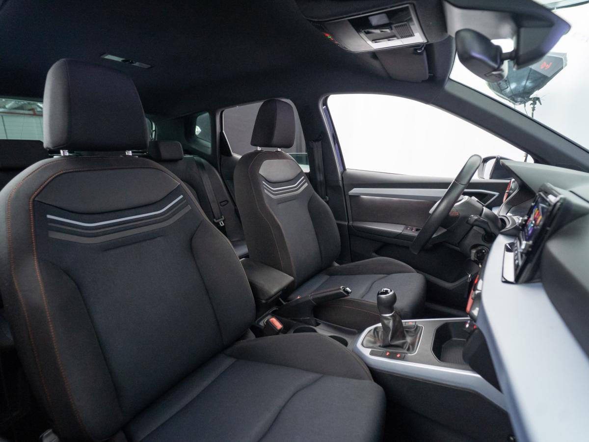 seat-arona-2023-gasolina-999cc