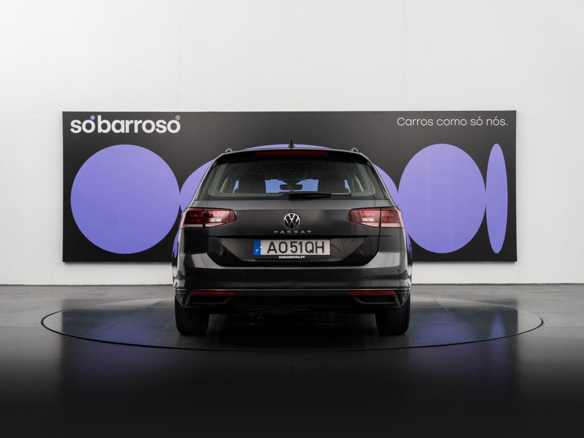 volkswagen-passat-variant-2022-diesel-1968cc