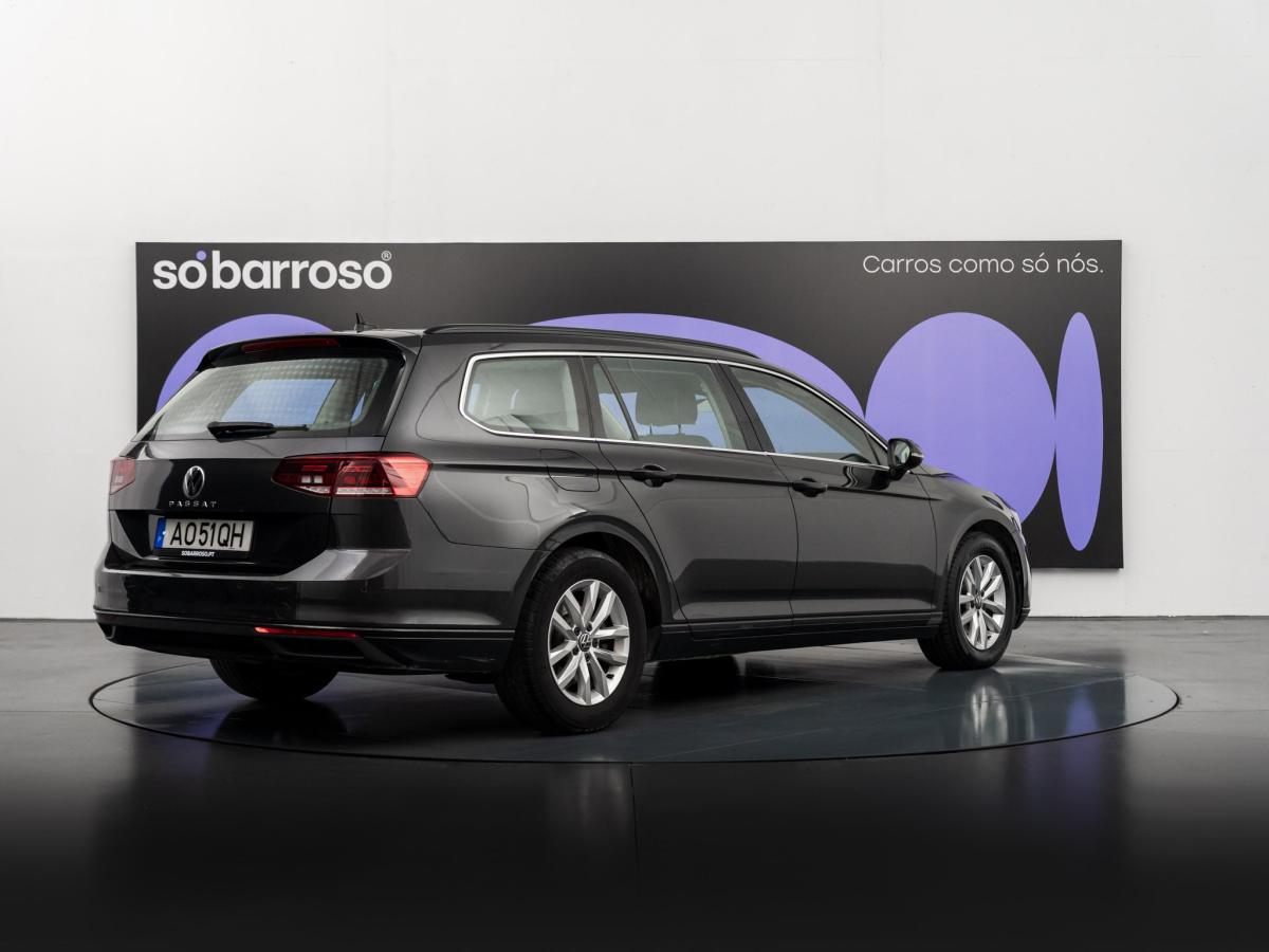 volkswagen-passat-variant-2022-diesel-1968cc