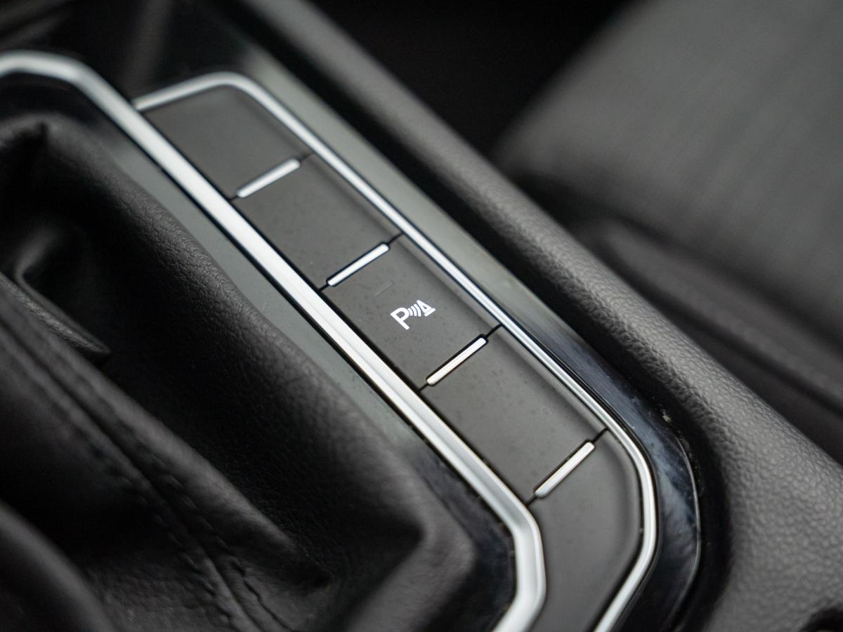 volkswagen-passat-variant-2022-diesel-1968cc