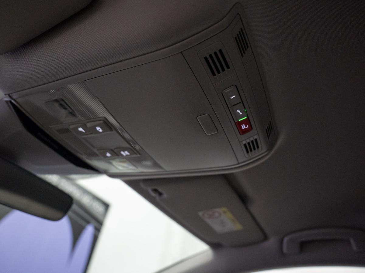 volkswagen-passat-variant-2022-diesel-1968cc
