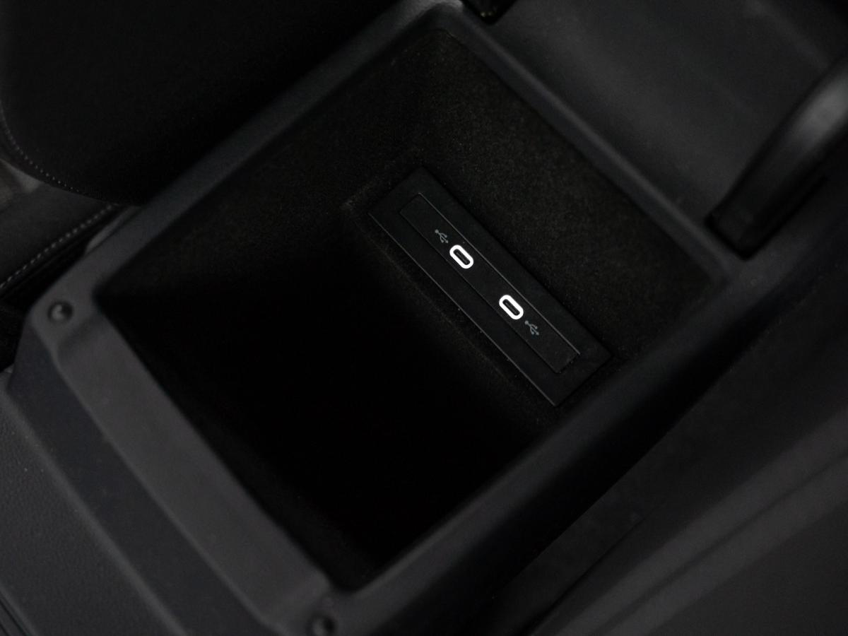 volkswagen-passat-variant-2022-diesel-1968cc