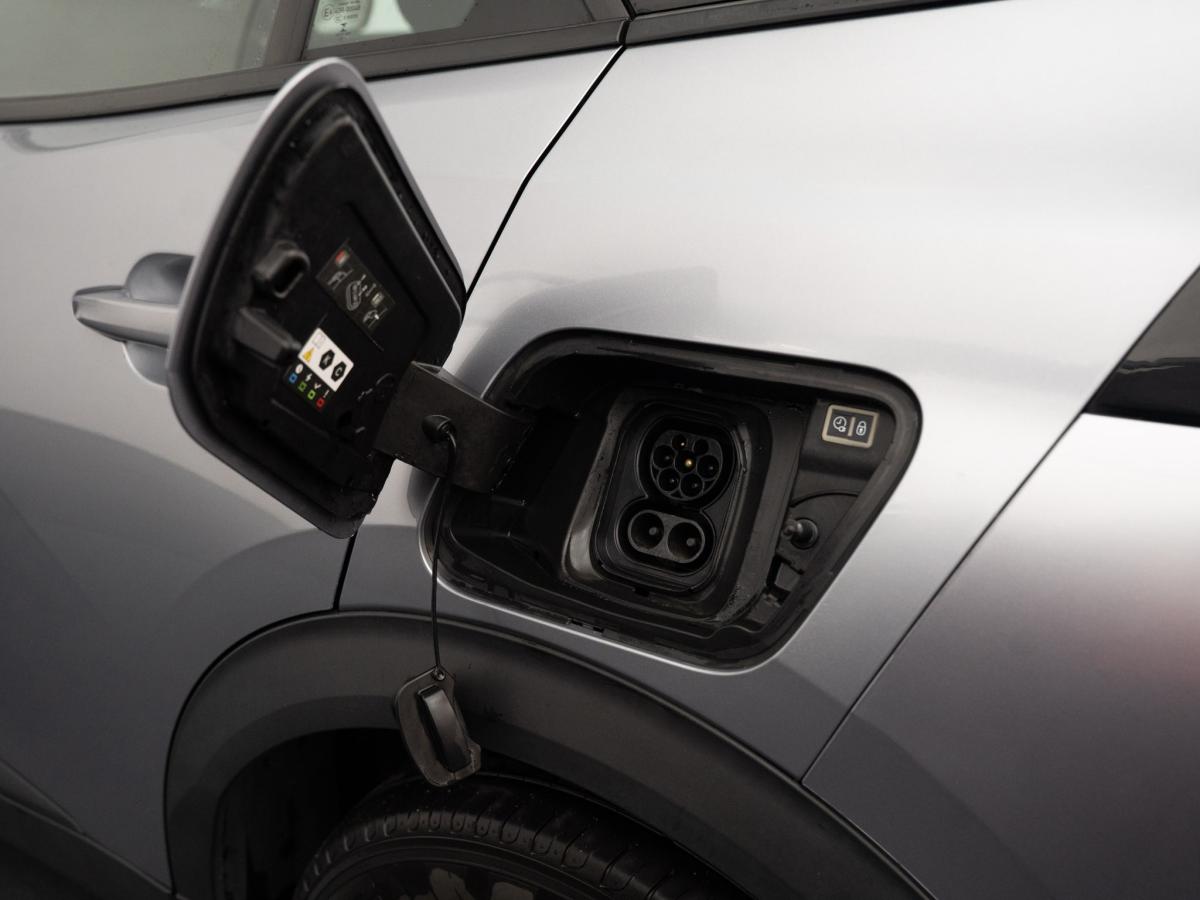 peugeot-2008-2022-eletrico-0cc