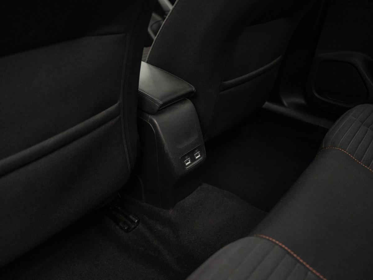 peugeot-2008-2022-eletrico-0cc