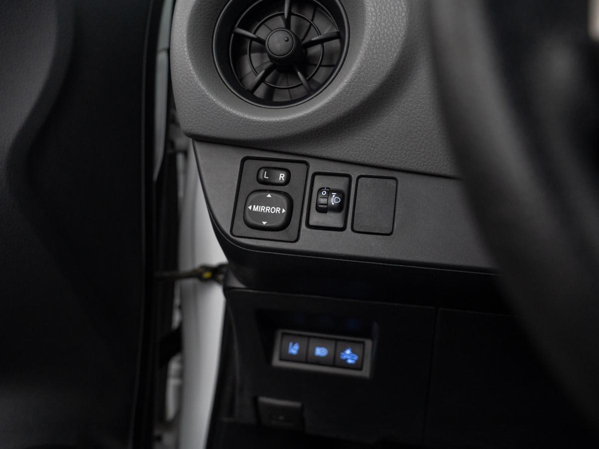 toyota-yaris-2020-gasolina-998cc