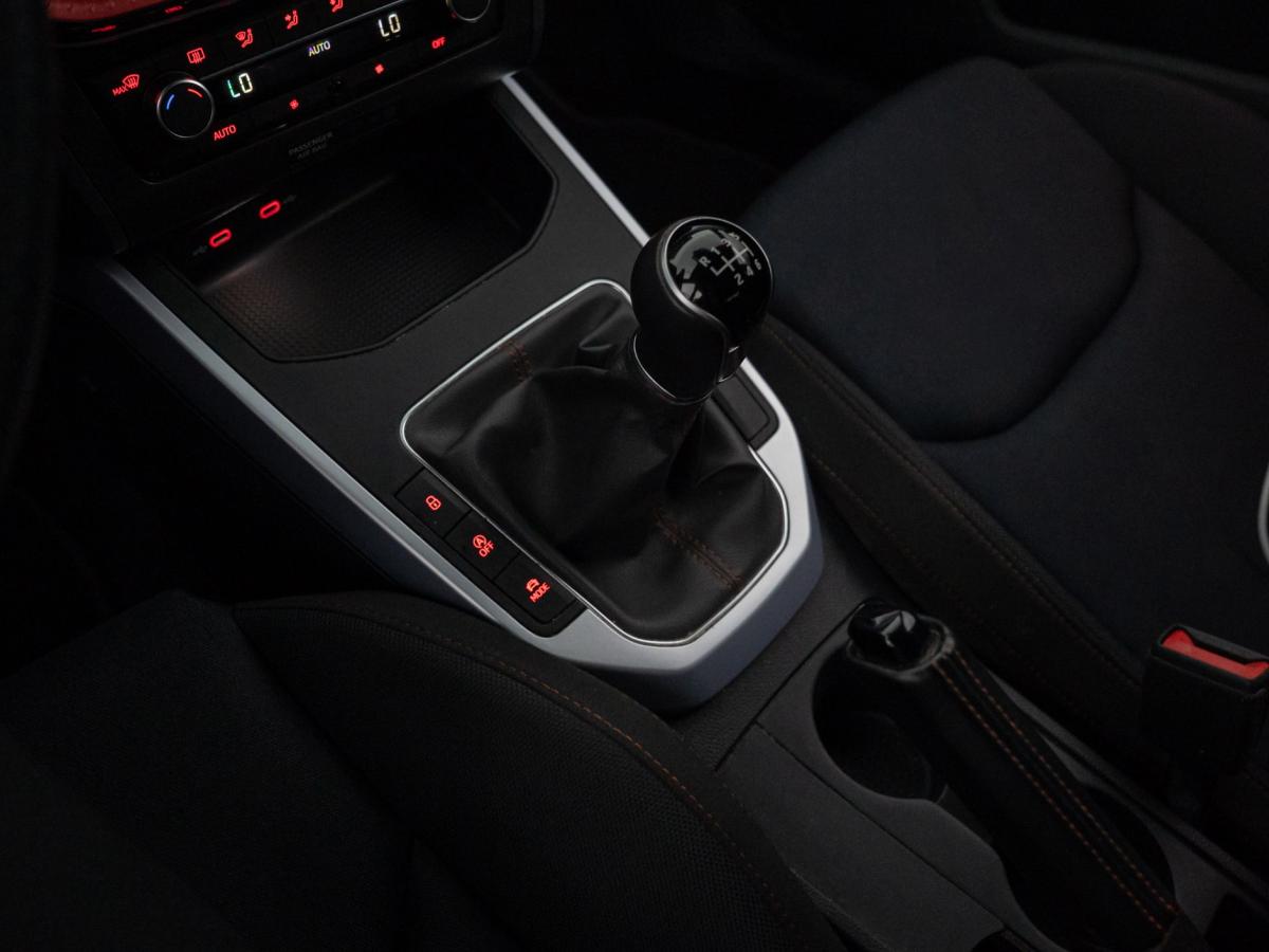 seat-arona-2023-gasolina-999cc