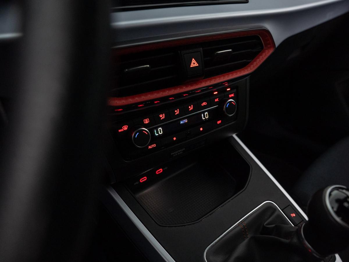 seat-arona-2023-gasolina-999cc