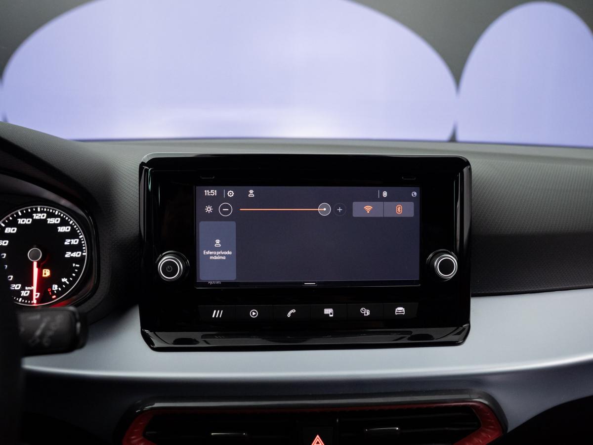 seat-arona-2023-gasolina-999cc