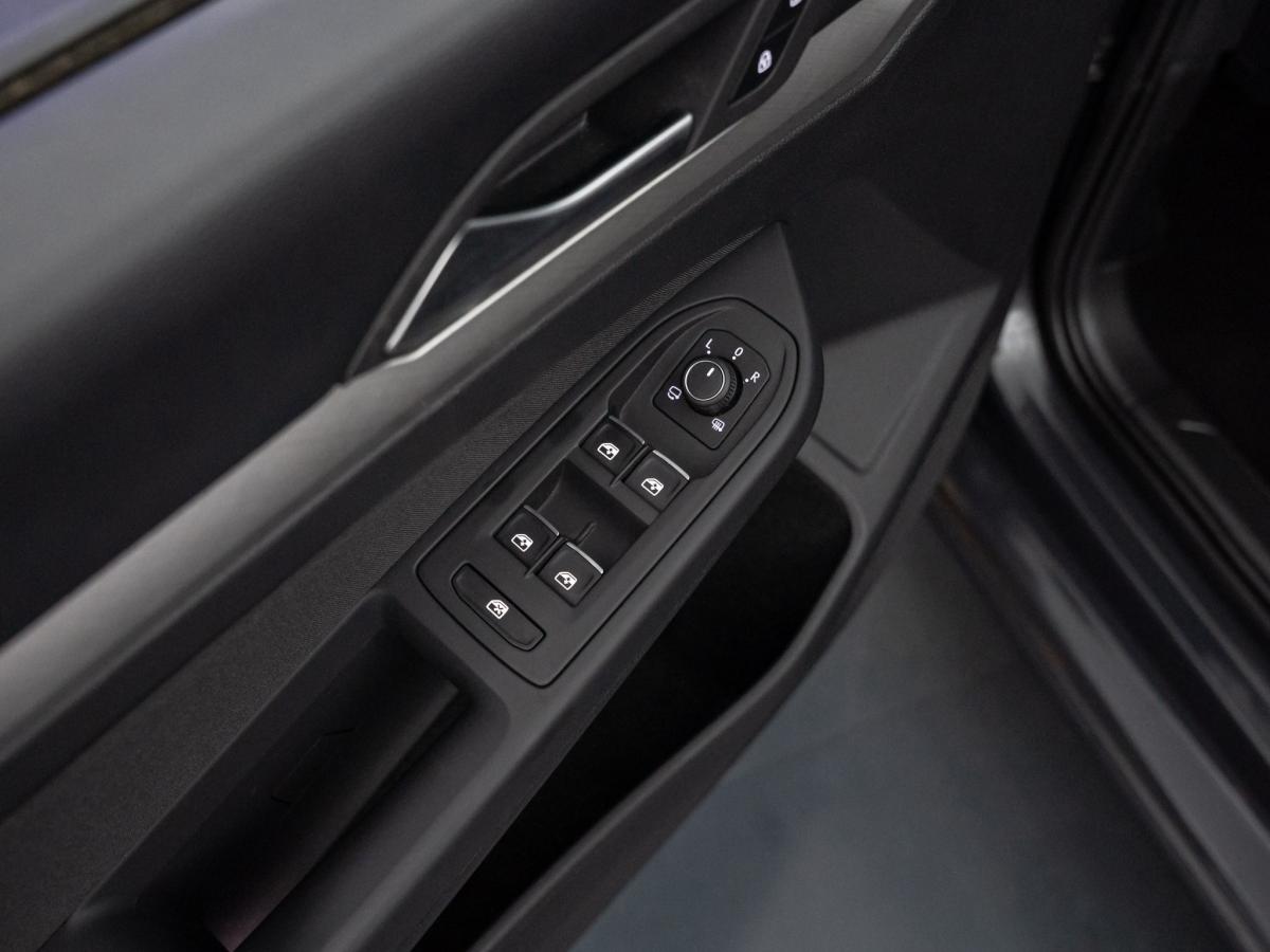volkswagen-golf-variant-2022-gasolina-1498cc