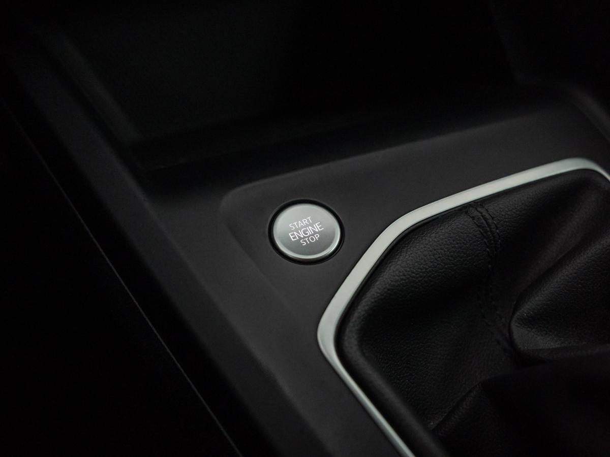 volkswagen-golf-variant-2022-gasolina-1498cc