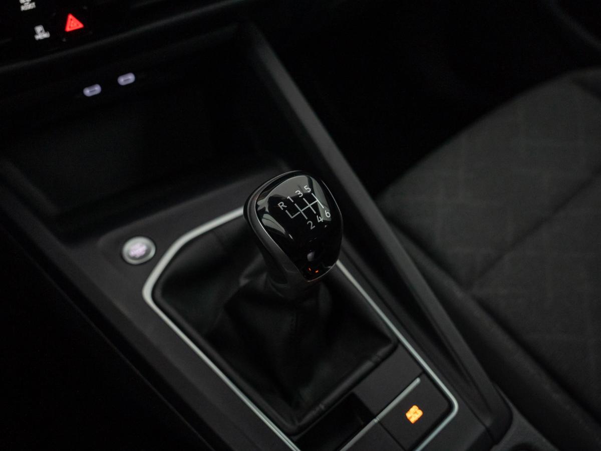 volkswagen-golf-variant-2022-gasolina-1498cc