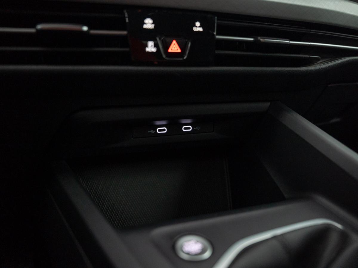 volkswagen-golf-variant-2022-gasolina-1498cc