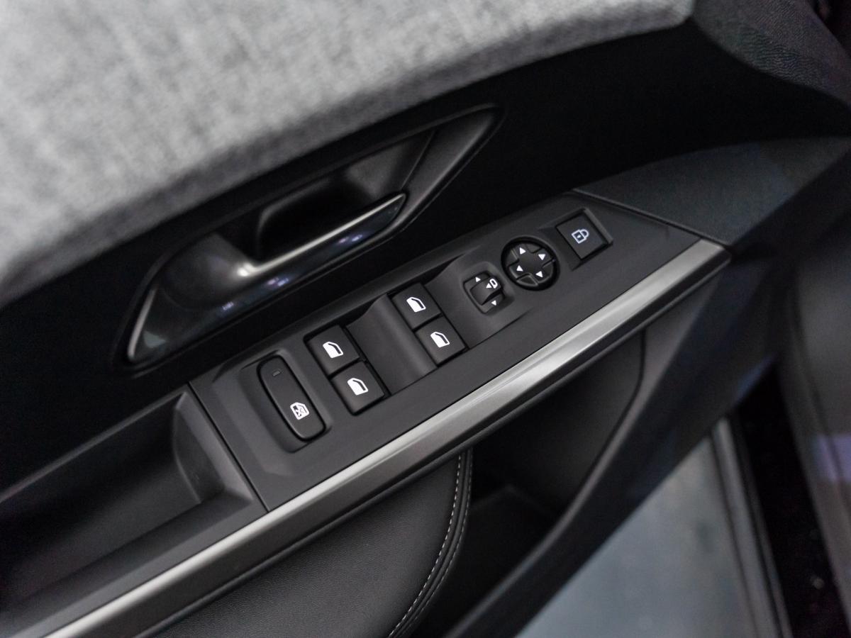 peugeot-3008-2025-hibrido-a-gasolina-1199cc
