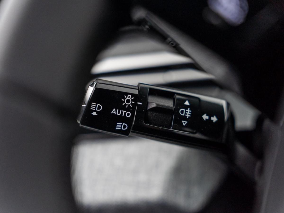 peugeot-3008-2025-hibrido-a-gasolina-1199cc