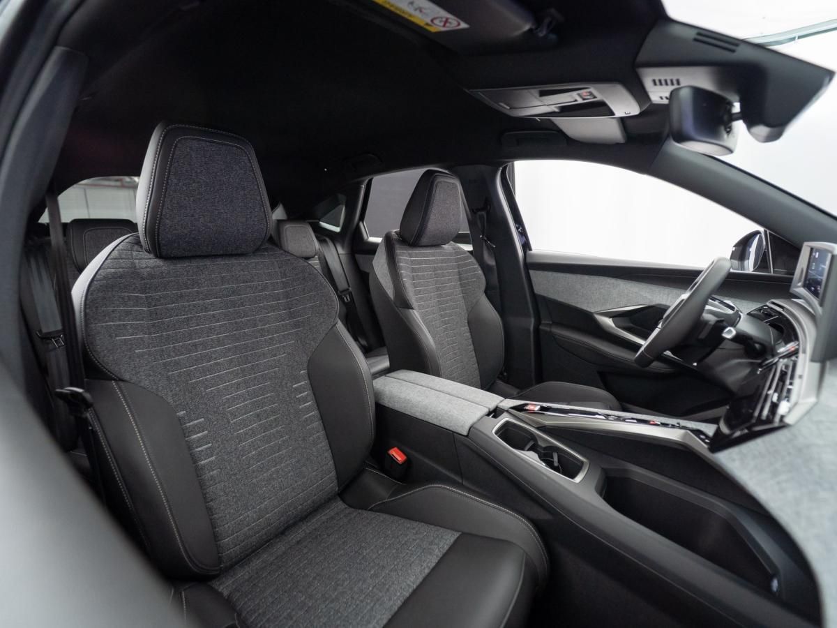peugeot-3008-2025-hibrido-a-gasolina-1199cc