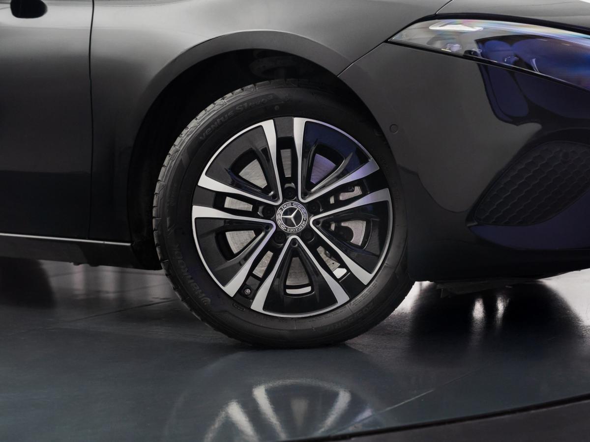 mercedes-benz-classe-a-2024-hibrido-a-gasolina-1332cc