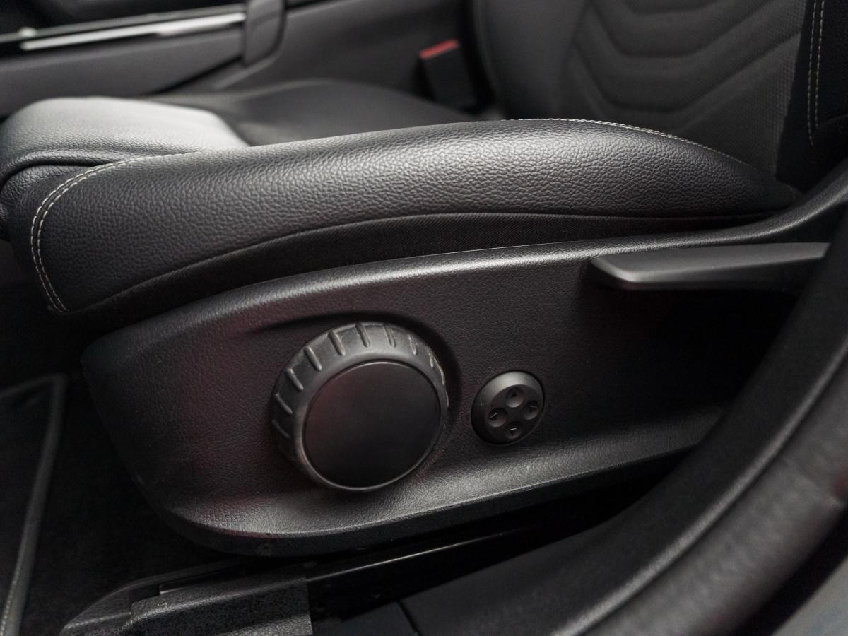mercedes-benz-classe-a-2024-hibrido-a-gasolina-1332cc