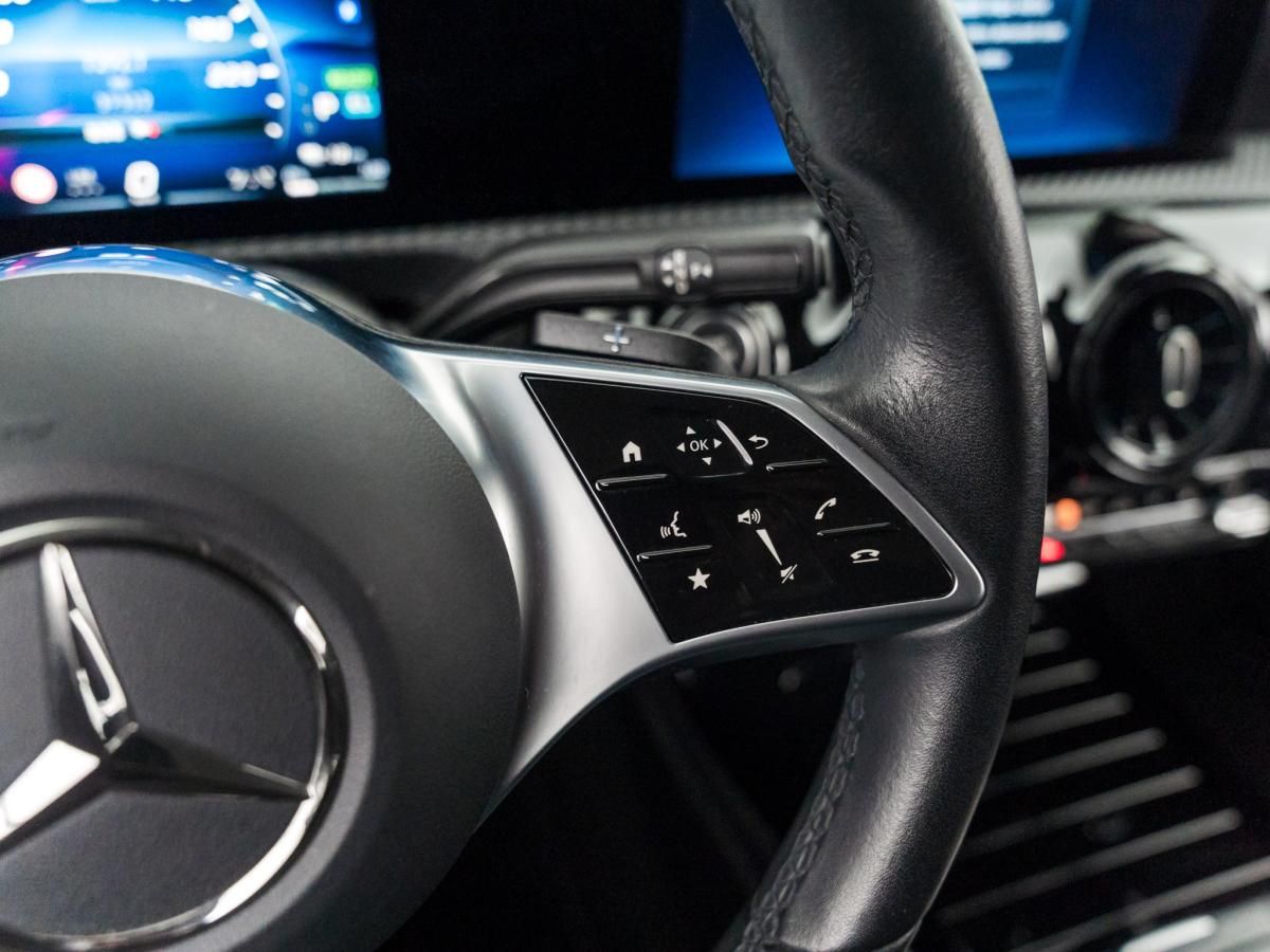 mercedes-benz-classe-a-2024-hibrido-a-gasolina-1332cc