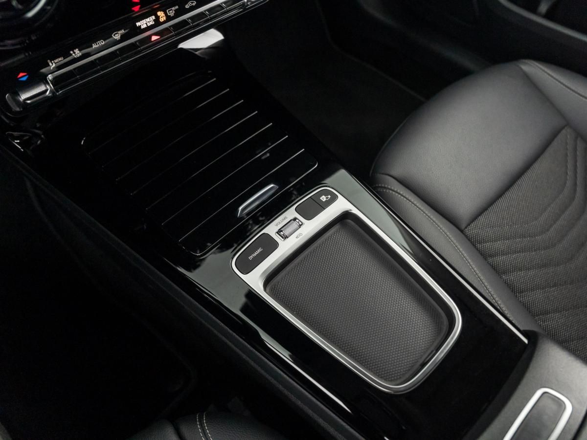 mercedes-benz-classe-a-2024-hibrido-a-gasolina-1332cc