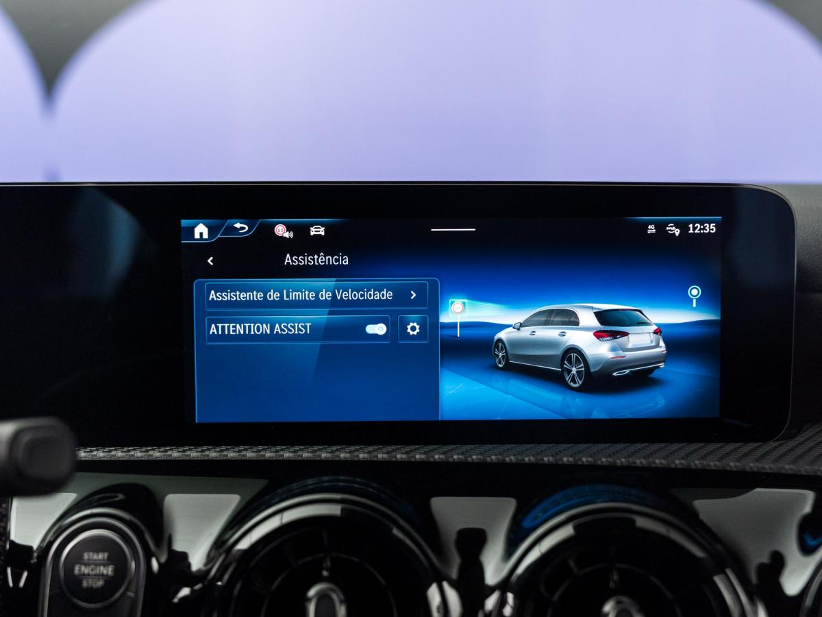mercedes-benz-classe-a-2024-hibrido-a-gasolina-1332cc