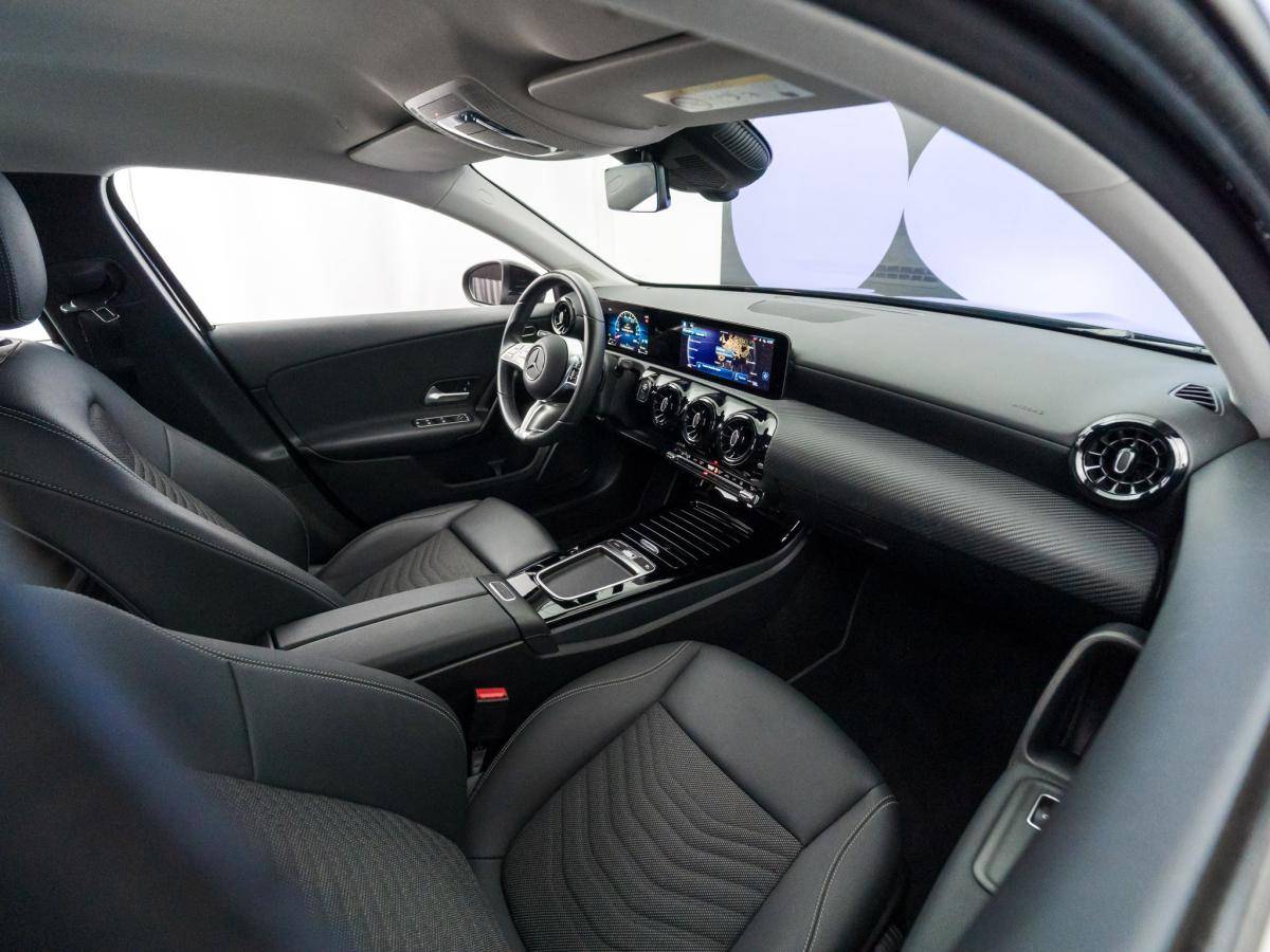 mercedes-benz-classe-a-2024-hibrido-a-gasolina-1332cc