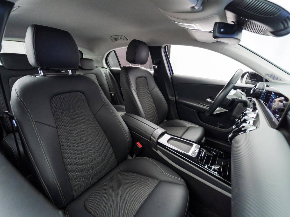 mercedes-benz-classe-a-2024-hibrido-a-gasolina-1332cc