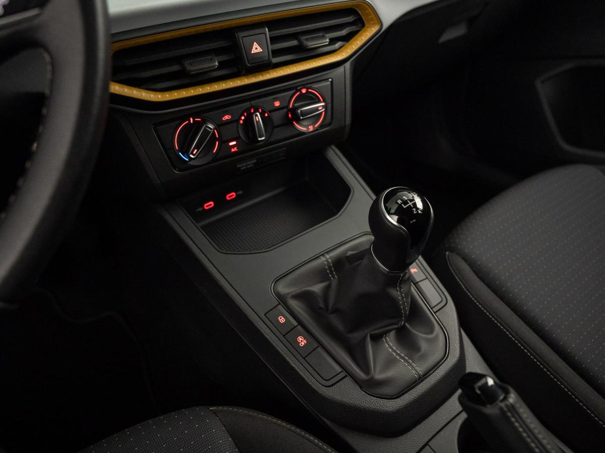 seat-ibiza-2023-gasolina-999cc