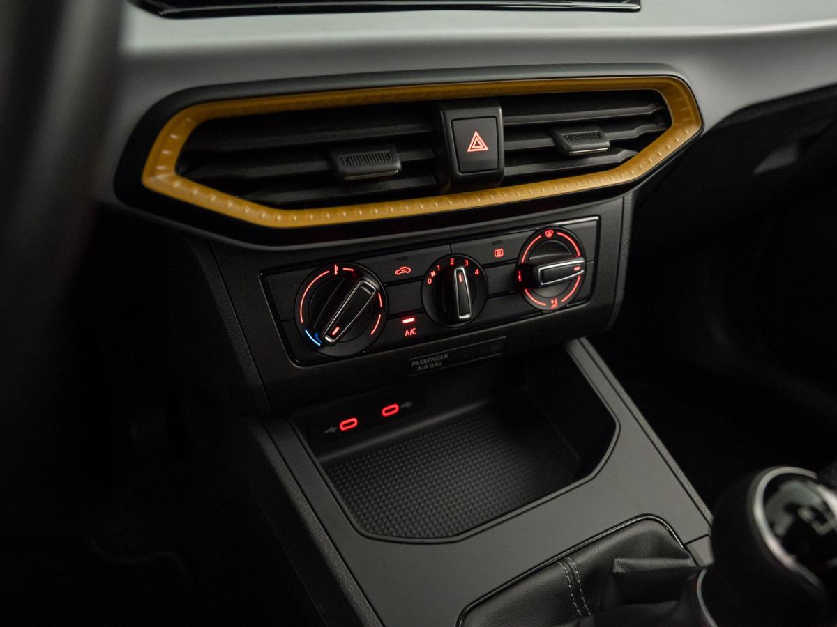 seat-ibiza-2023-gasolina-999cc