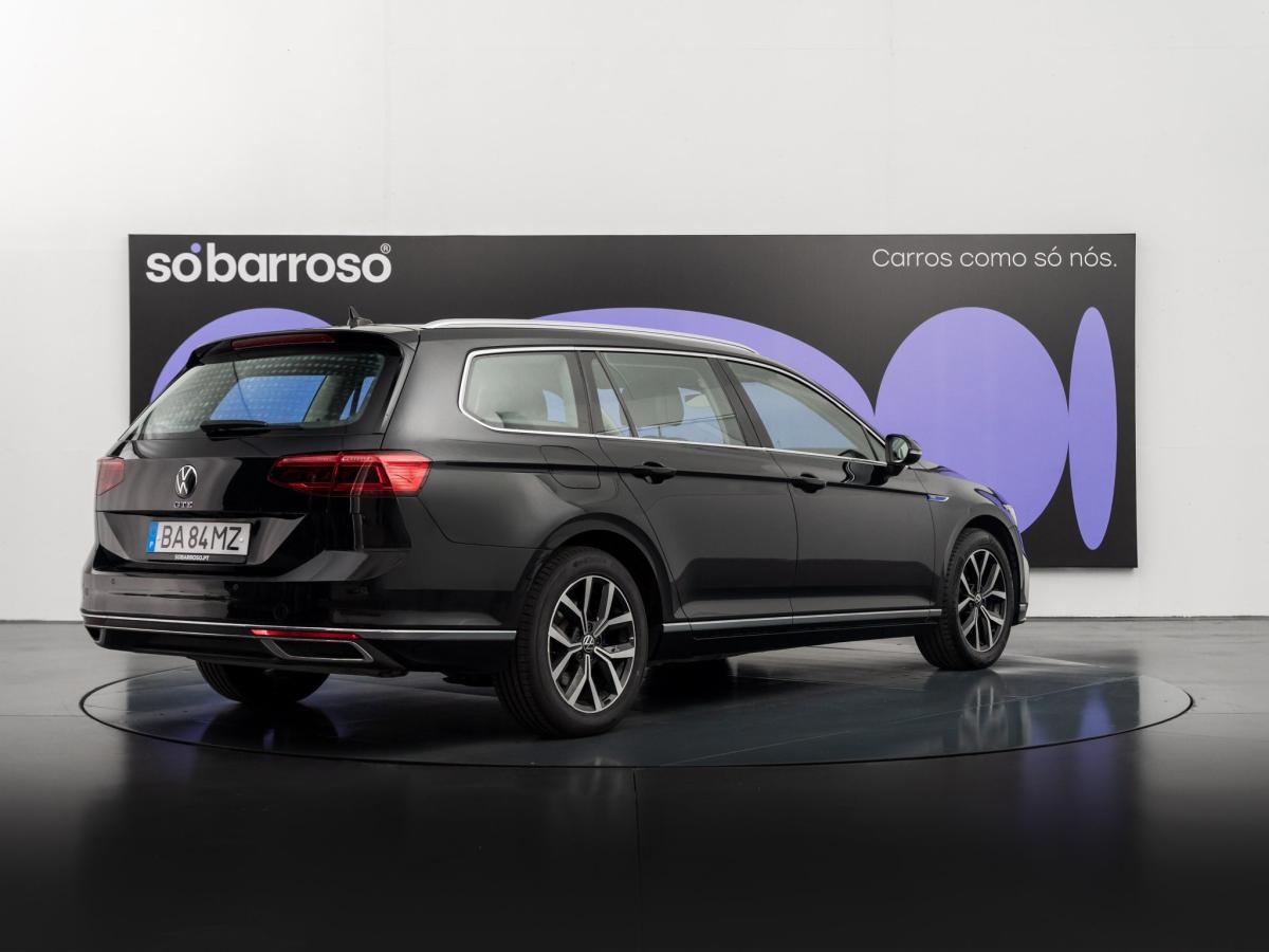 volkswagen-passat-variant-2023-hibrido-a-gasolina-1395cc