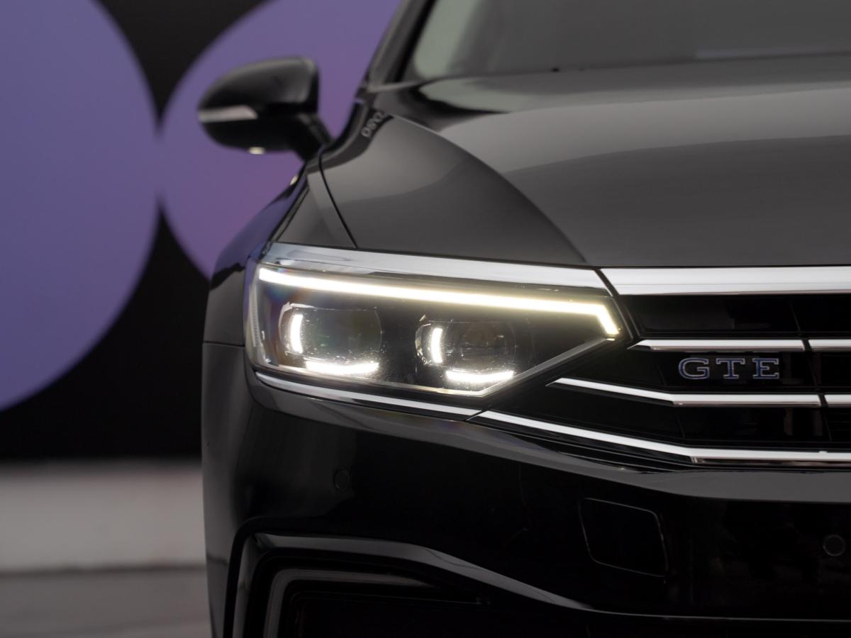 volkswagen-passat-variant-2023-hibrido-a-gasolina-1395cc