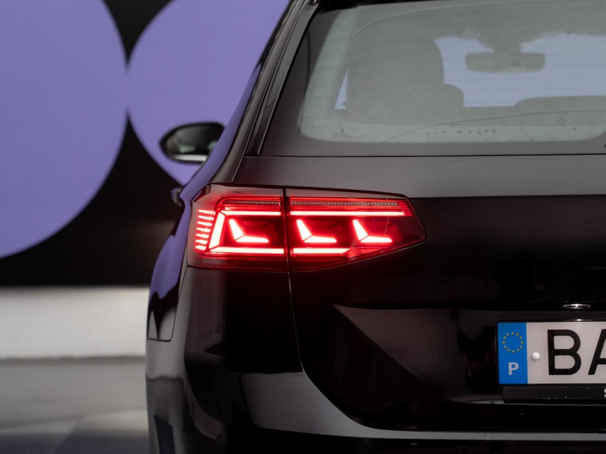 volkswagen-passat-variant-2023-hibrido-a-gasolina-1395cc