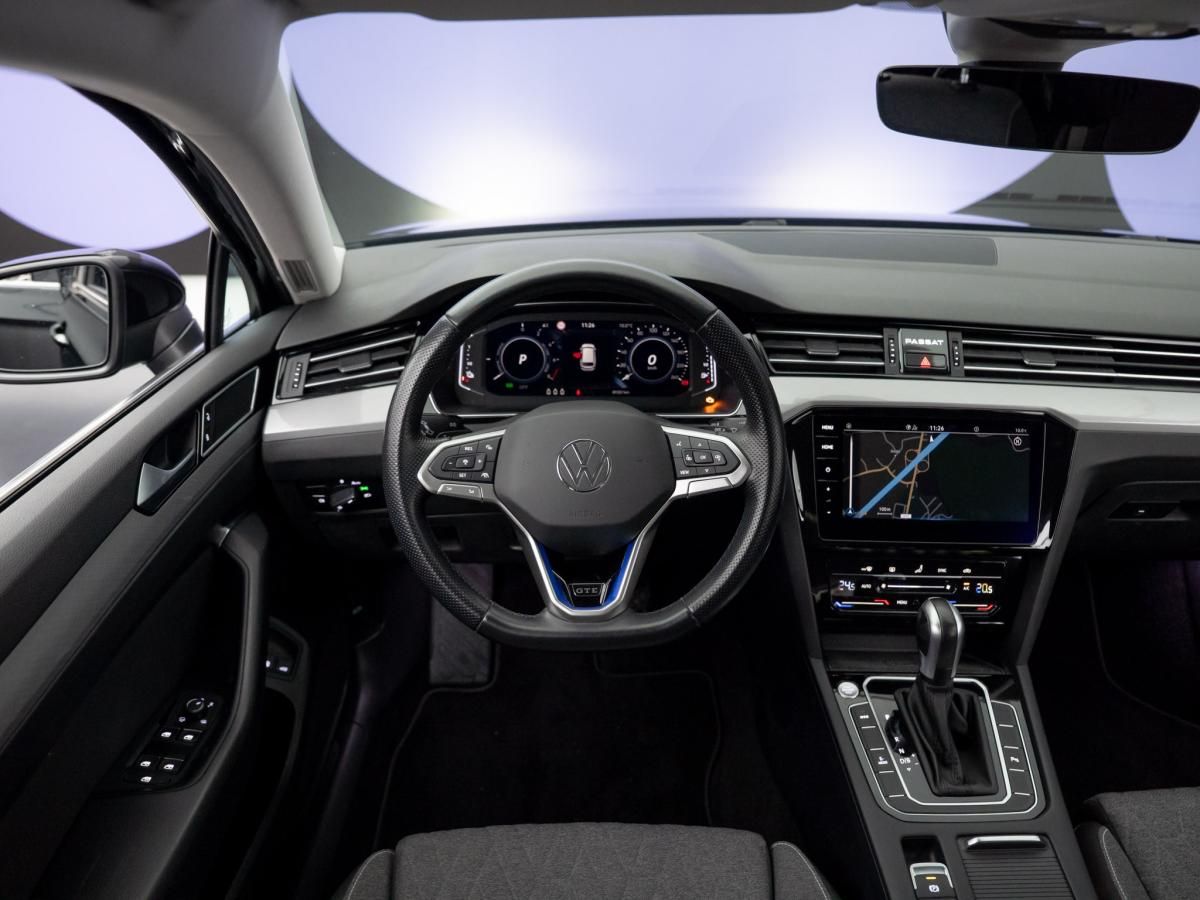 volkswagen-passat-variant-2023-hibrido-a-gasolina-1395cc