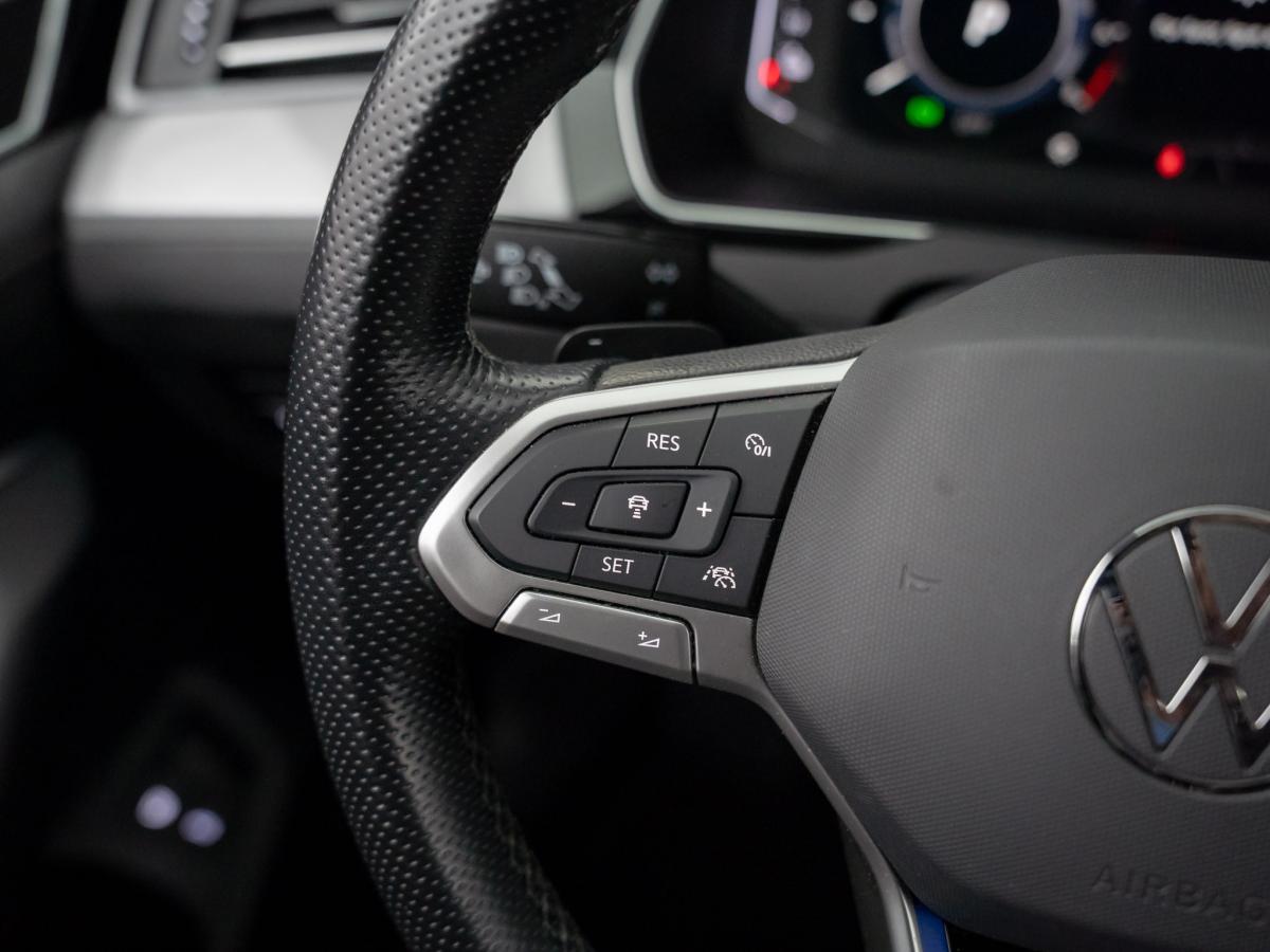volkswagen-passat-variant-2023-hibrido-a-gasolina-1395cc
