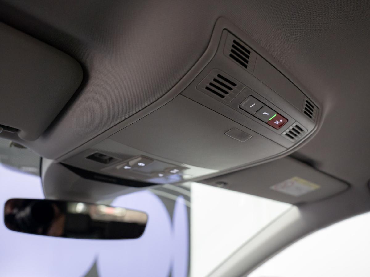 volkswagen-passat-variant-2023-hibrido-a-gasolina-1395cc
