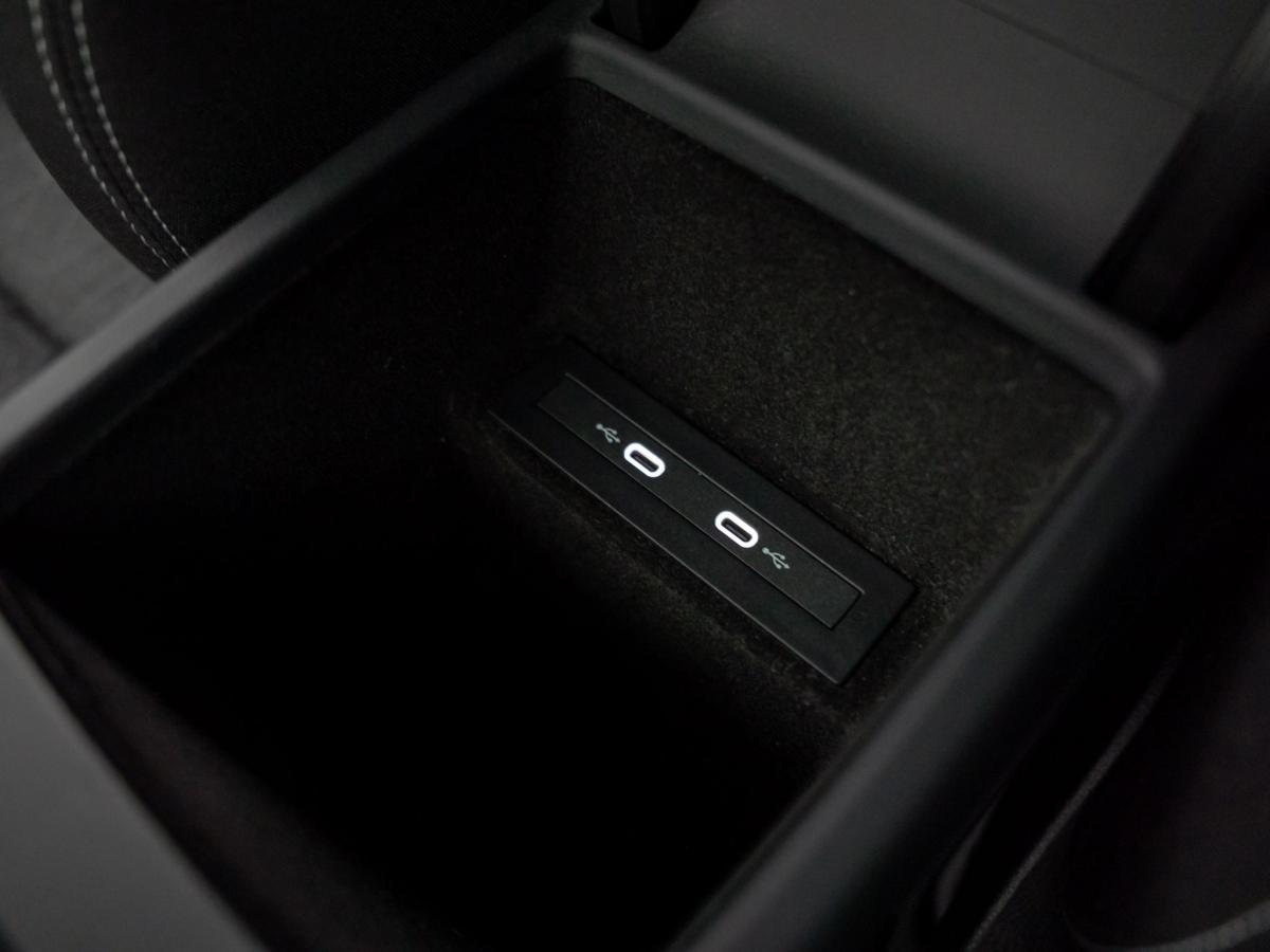volkswagen-passat-variant-2023-hibrido-a-gasolina-1395cc