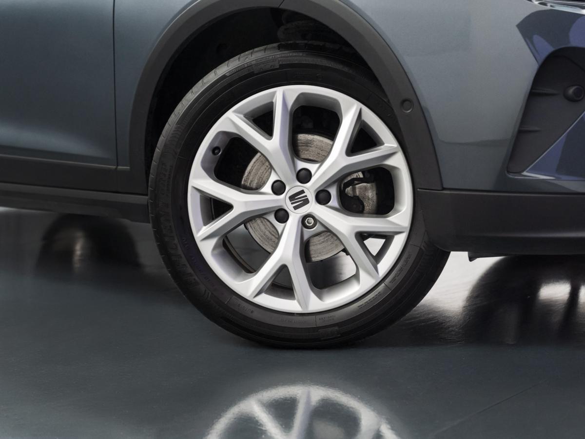 seat-arona-2023-gasolina-999cc
