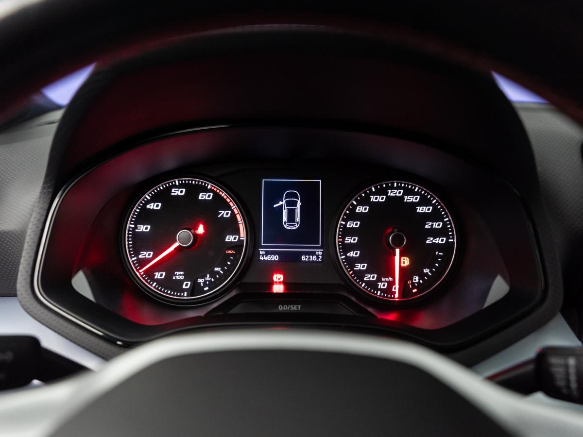seat-arona-2023-gasolina-999cc
